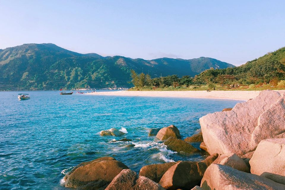 Hòn Nưa